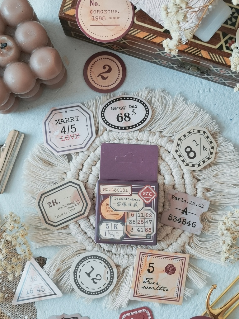 Cajita de stickers ticket